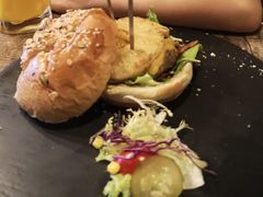 -HIGH FIVE哈福手工汉堡(桂林路店)