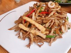 茶树菇炒鱿鱼-竹里馆·淮扬菜·功夫茶(老门东店)