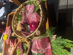 -山川小町·极番烧肉(新地假日广场店)