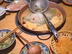 -洱火云南酸菜牛肉火锅(石景山当代商城店)