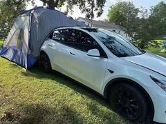 -TESLA 特斯拉(上海太古汇体验店)