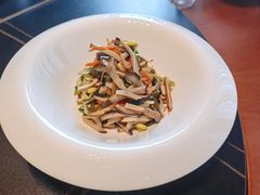 -翕间食·精致淮扬菜(江苏大剧院店)