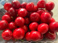 -上海龙吴水胜海发市场