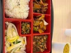 -杭州中升之星奔驰4S店(滨江店)