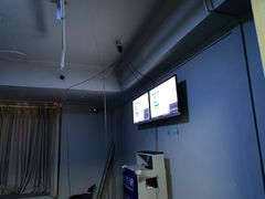 -VR 间客漫·PS电玩·虚拟现实包间游戏电竞(街道口店)