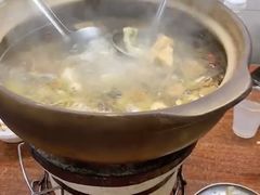 炭炉果鸡煲-威邵鸡煲(西华路总店)