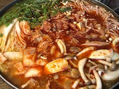 部队锅-MI WU FACTORY米屋美食工厂餐厅(绿地店)