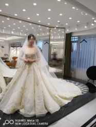 点击看大图 -拉瑞娜LaReine婚纱礼服高级定制