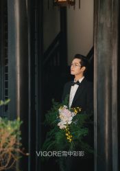 -雪中彩影婚纱摄影·微光艺术中心