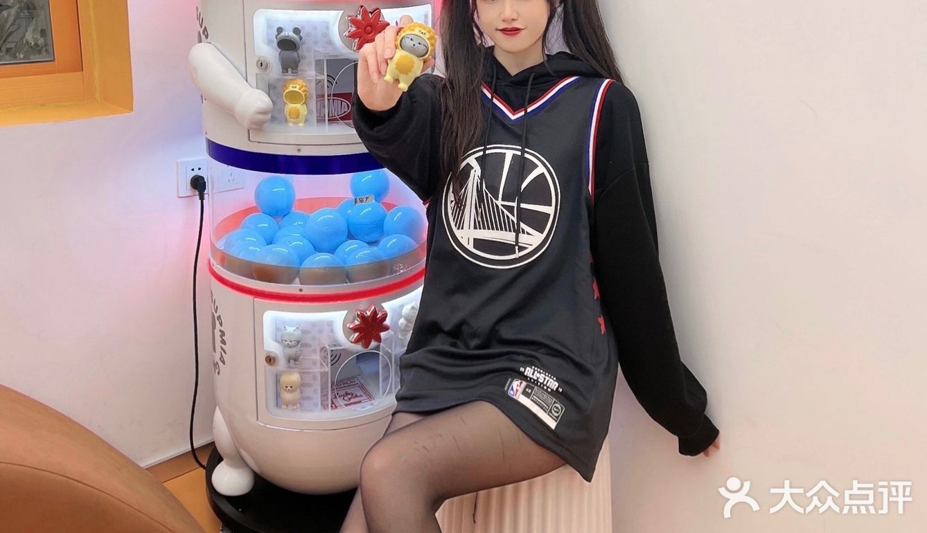 【探店】 SH4KE🍟卖潮玩的薯条店🍟