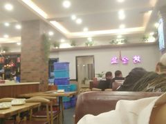 大堂-鱼众不同·鸡公煲·烤全鱼(国顺路店)