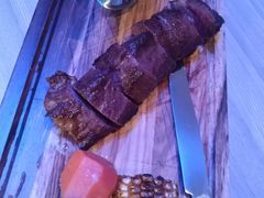 主厨招牌烤猪排骨-J·one Bistro吉萬酒厨·牛排