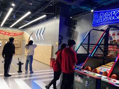 -世代星球·保龄球·镭战真人CS·团建(杨浦店)