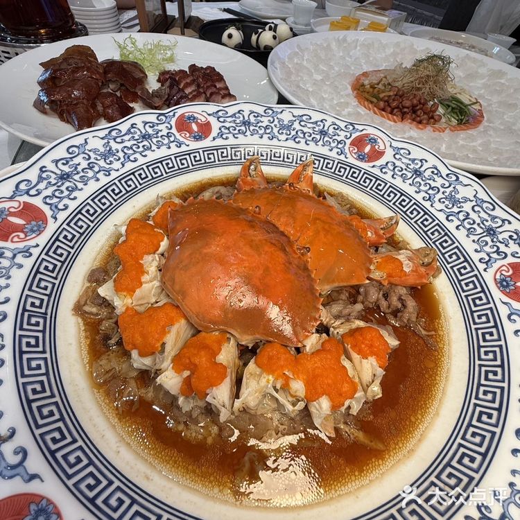 游览珠海渔女和日月贝等景点,感受珠海独特的海滨风情!