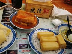 -捷信牛奶甜品世家(学府店)