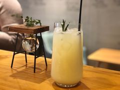 -ZING COFFEE 镜咖啡