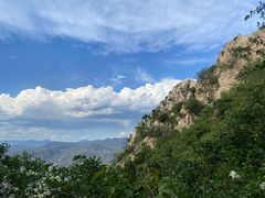 -辛安庄鸡鸣山景区