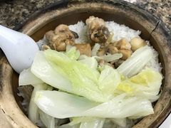 香菇鸡煲仔饭-日添美食馆