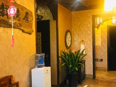 -莱仪堂艾灸经络养生馆(武威东路店)