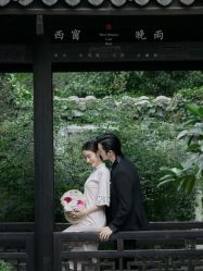 -易摄影婚纱摄影工作室