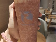 莓莓芝士茉香茶-瑞幸咖啡(外滩SOHO店)