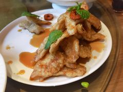 -山楂树融合菜餐厅