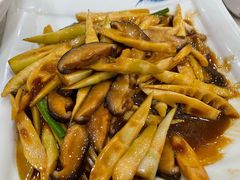 -大鸭梨烤鸭店(金顶街店)