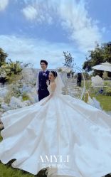 -艾米丽婚纱礼服