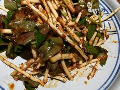 -云海肴·汽锅鸡·云南菜(天山百盛优客店)