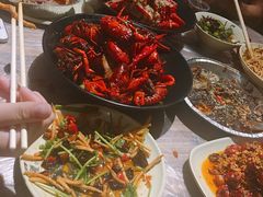-巴厘龙虾·榜首油焖大虾(音乐学院·沿江酒馆店)