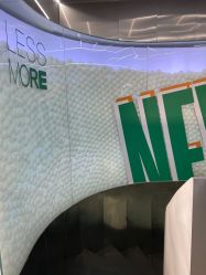 -LESSMORE科技头皮理容中心