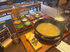 -银米·云南传统过桥米线(双廊黑金冠店)