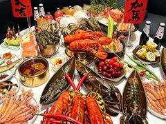 -雍容荟帝王蟹活龙虾展台自助(IFS黑金店)