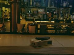 -城墙外BAR