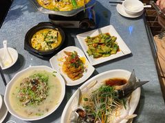 -湘满天下湖南山水主题餐厅(凤凰店)
