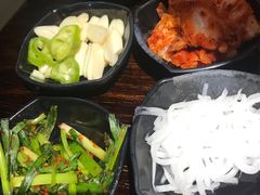 小菜-杀猪天·韩国烤肉(总店)