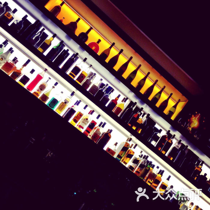 tz house 弹指之间音乐酒吧