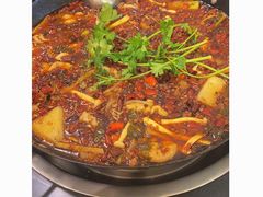 -鸿顺老铁锅美蛙鱼府(解放碑店)