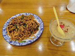 -穆芳阁兰州纯汤牛肉面(西安总店)