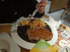 -豪客来牛排(人民东路店)