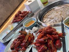 -金滏山·烤肉海鲜火锅自助(襄阳万达店)