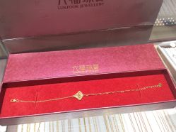 -六福珠寶(金元宝海滨国际店)