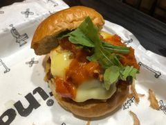 泰式海陆双鲜堡-Grinder 绞肉机汉堡(武定路店)