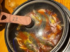 黄辣丁鲜鱼锅-小小河边鱼(天润城店)