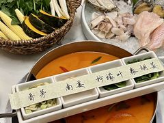 -樾餐厅泰式海鲜火锅(民歌湖店)