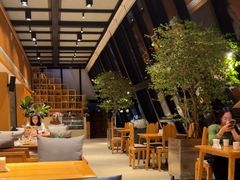 -四月吧餐厅(正阳步行街店)