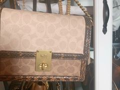 -COACH蔻驰(赛特奥特莱斯店)