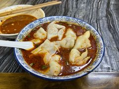 红汤抄手-西月城谭豆花(春熙路店)