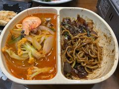 -贵宾庄炸酱面·韩式料理(高区店)