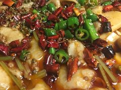 那些年错过的大鱼-徽湘园和马路串串火锅
